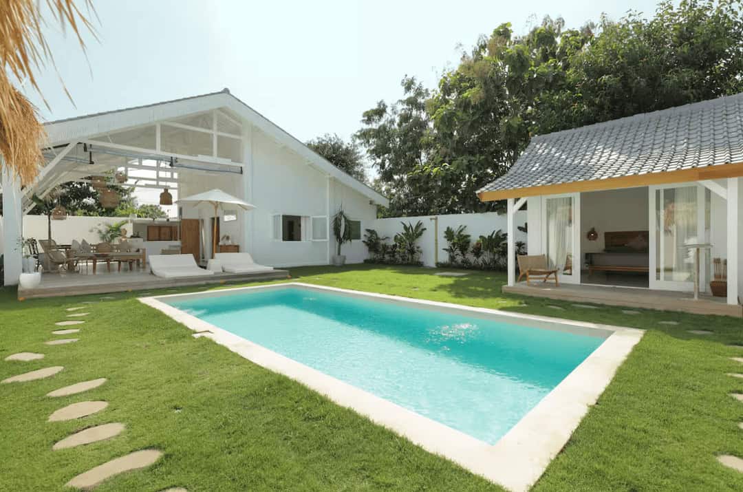 TROPICAL 3 BEDROOM VILLA FOR SALE LEASEHOLD IN BINGIN BE-2265 